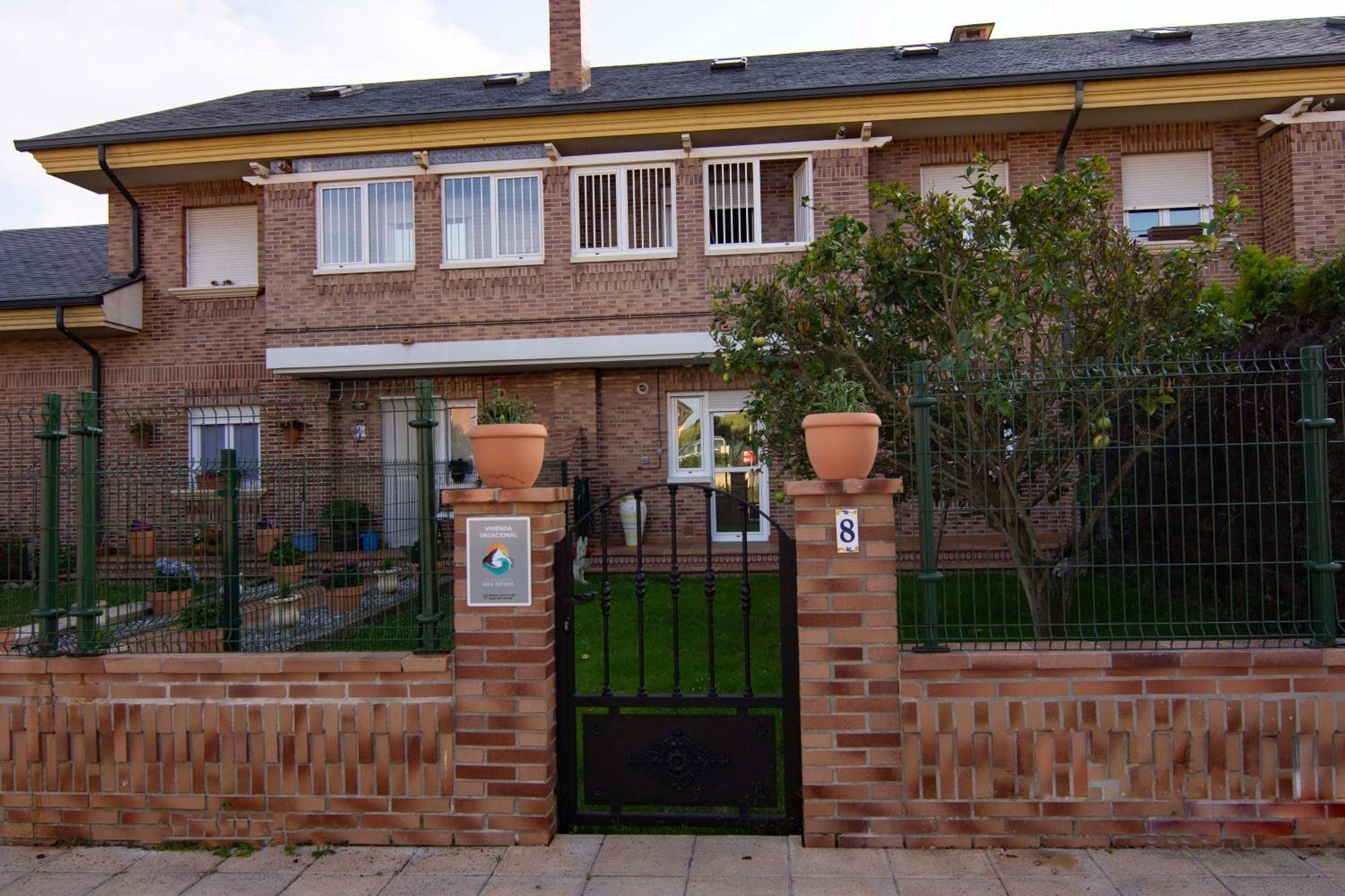 Apartamento Costa Cantabria Cuchia Extérieur photo